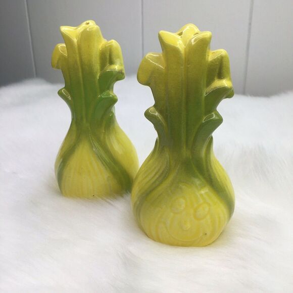 Vintage 50s 60s Yellow Onion Smiley Ceramic Salt Pepper Seasoning Shakers Japan - Picture 2 of 9
